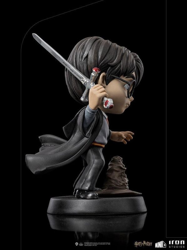 Iron Studios - Harry Potter - Harry Potter with Sword of Gryffindor MiniCo Figure Fashion